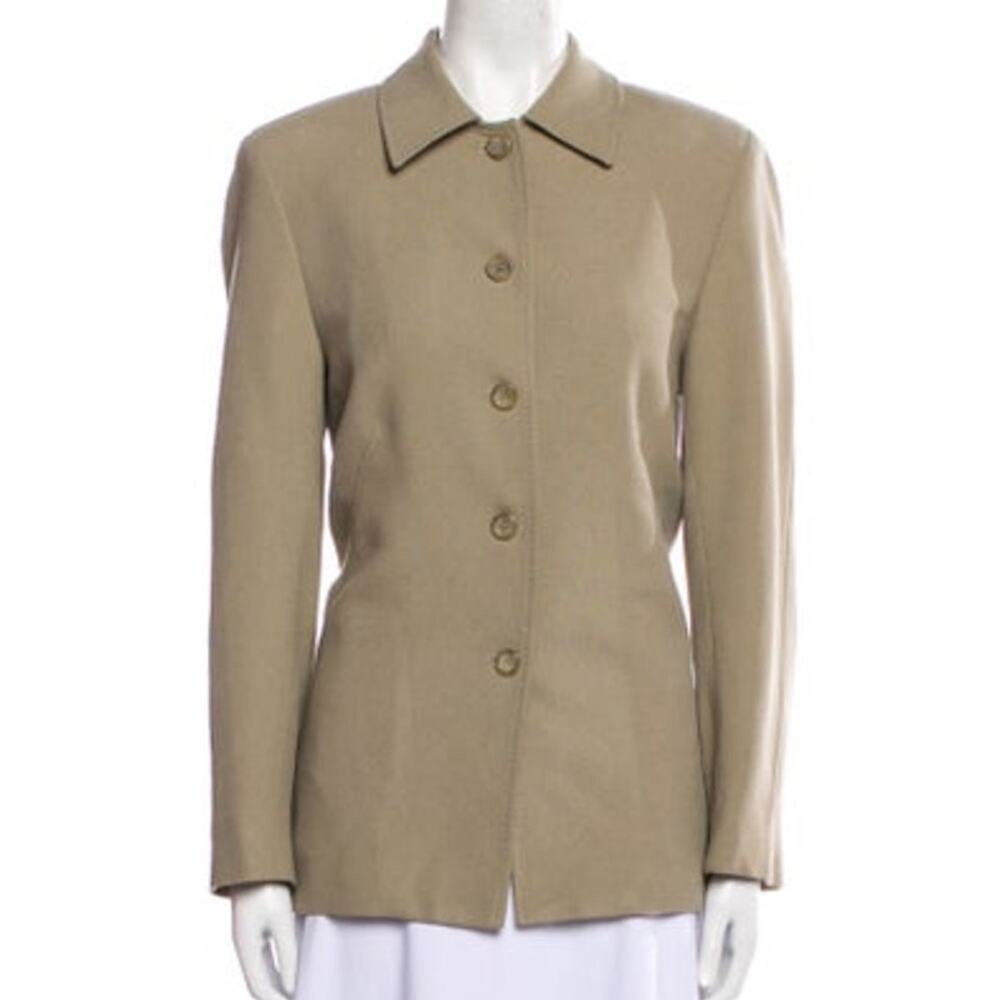 Garfield & Marks Neutral Button-Front Jacket – Size M – Classic Tailored Style